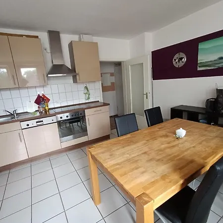 Habitación en casa particular Flat In Best Location Düsseldorf